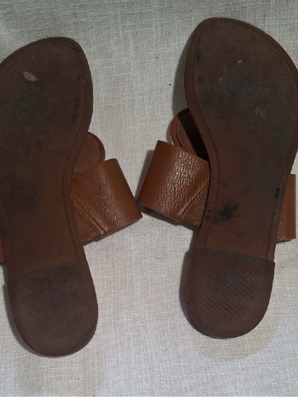 Tory Burch Cognac Leather Slide Sandals with Gold Emblem - Picture 5 of 10